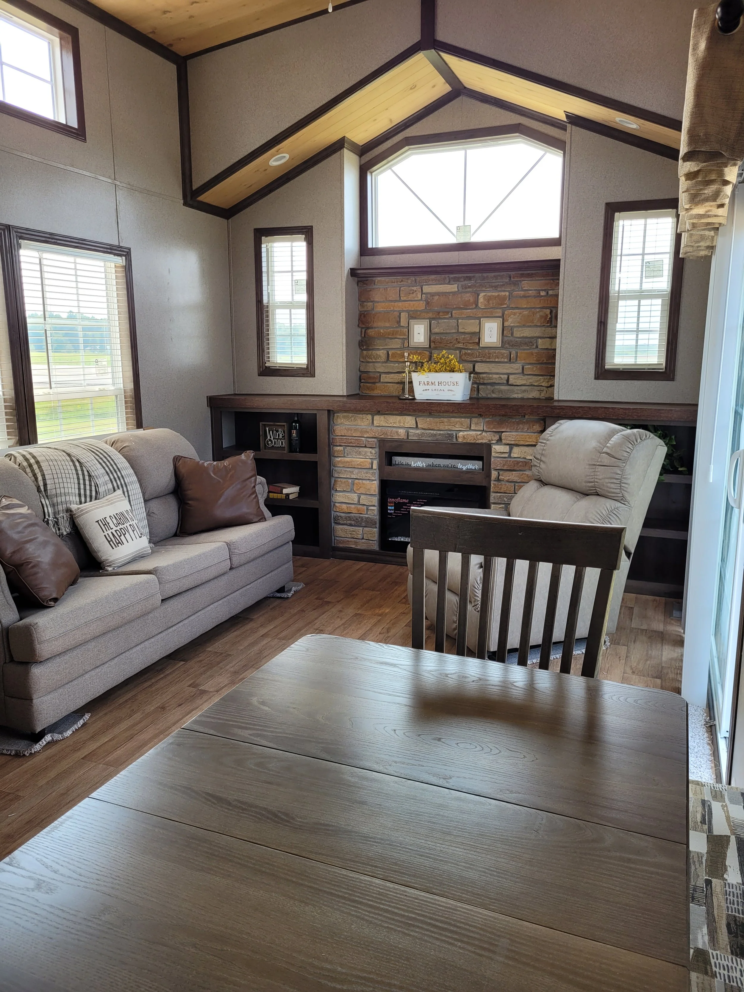 2022 Quailridge 39CBDL3T — Siren Camper Company