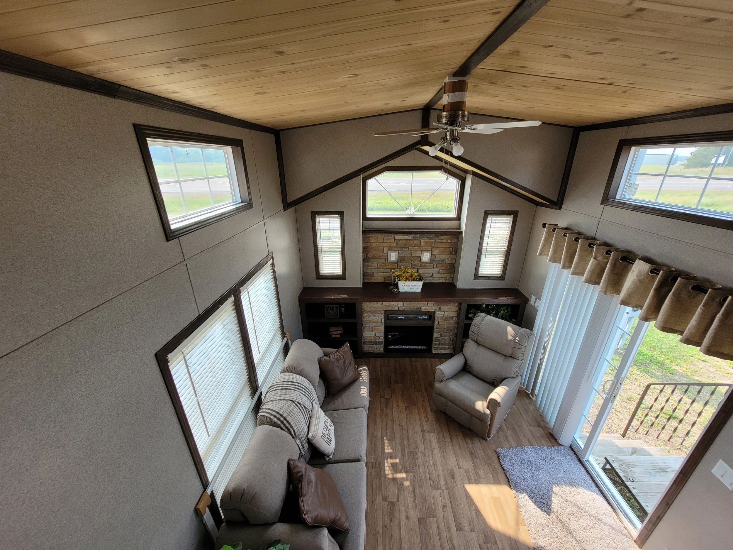 2022 Quailridge 39CBDL3T — Siren Camper Company