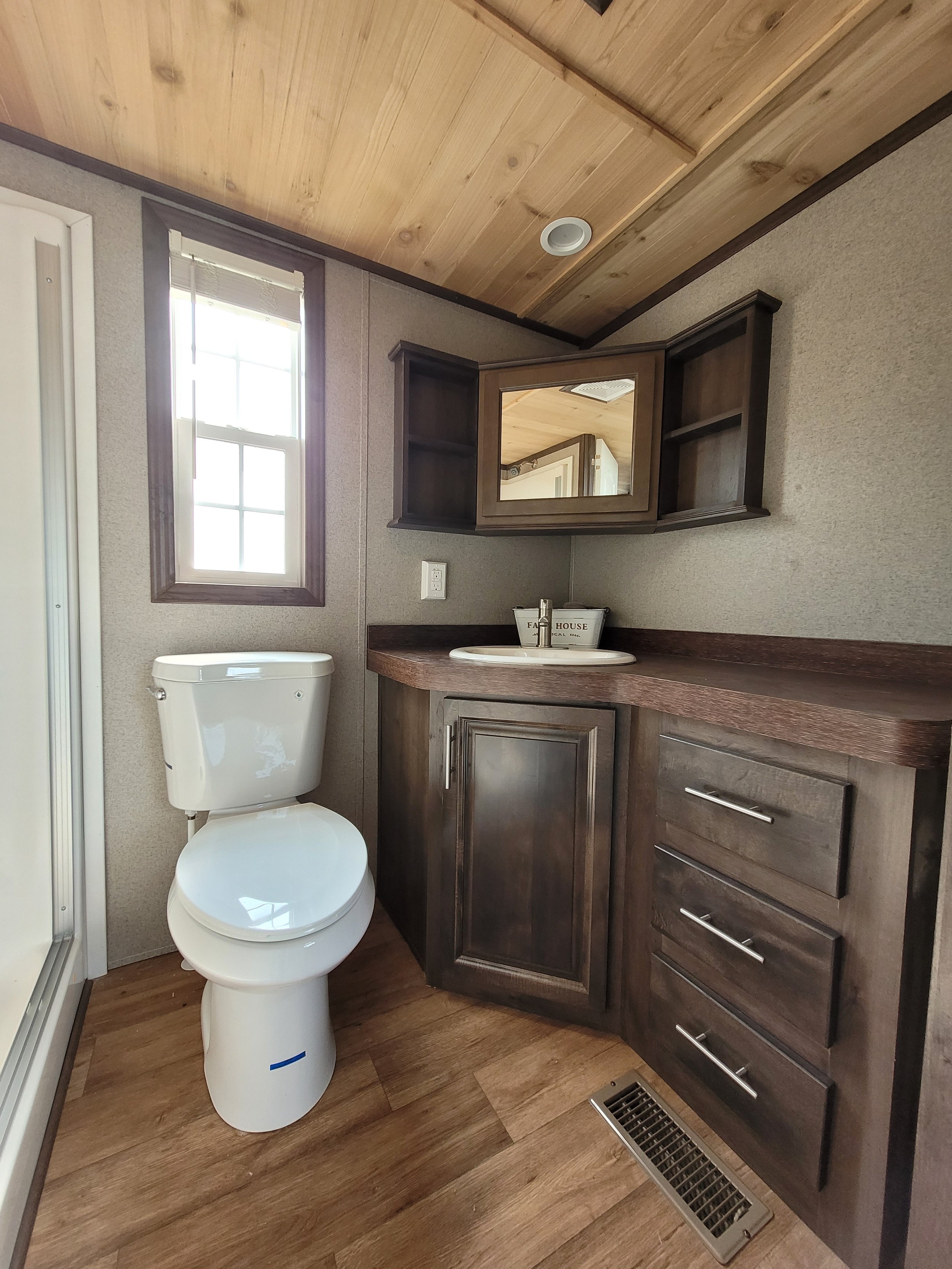 2022 Quailridge 39CBDL3T — Siren Camper Company