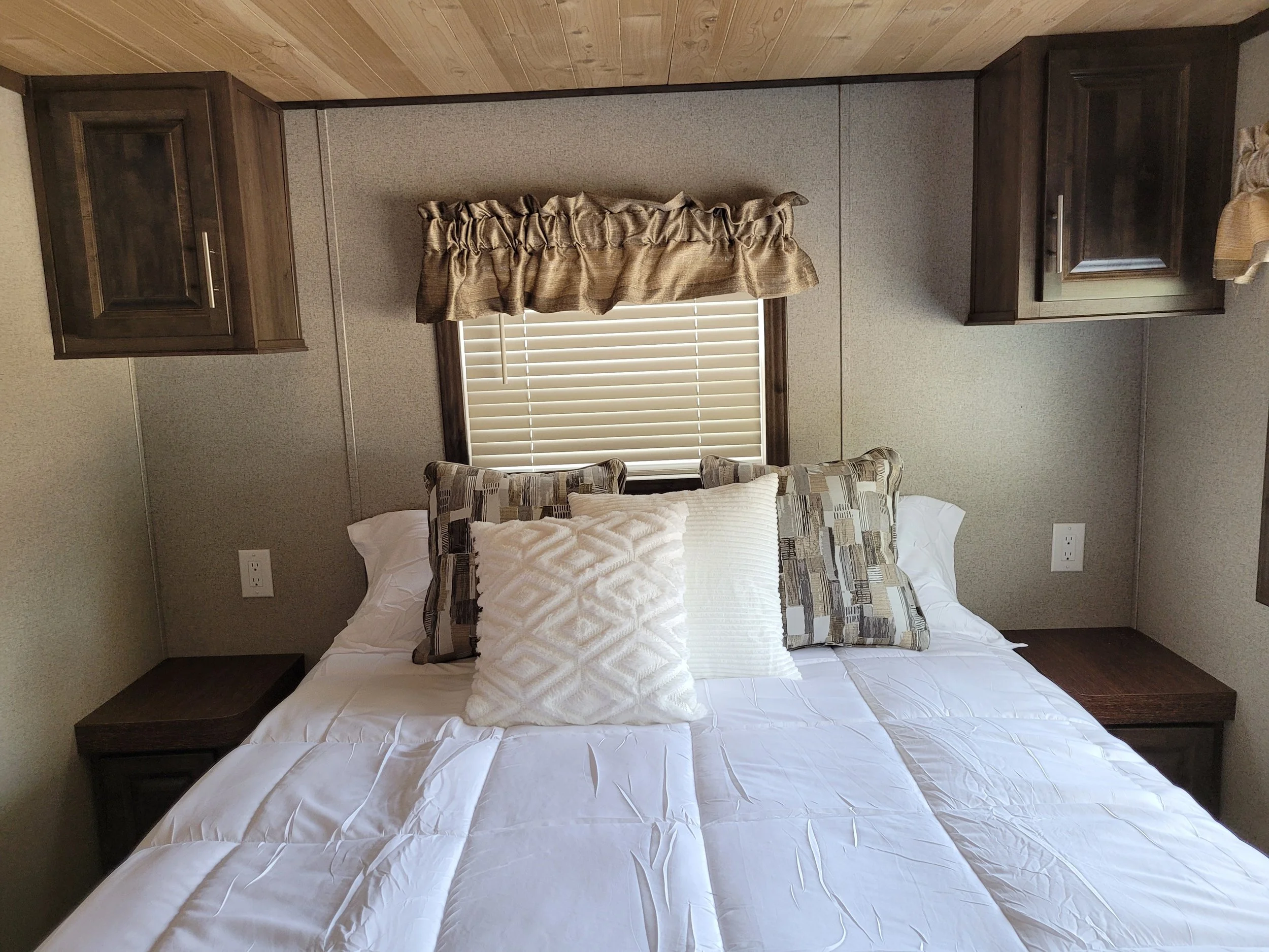 2022 Quailridge 39CBDL3T — Siren Camper Company