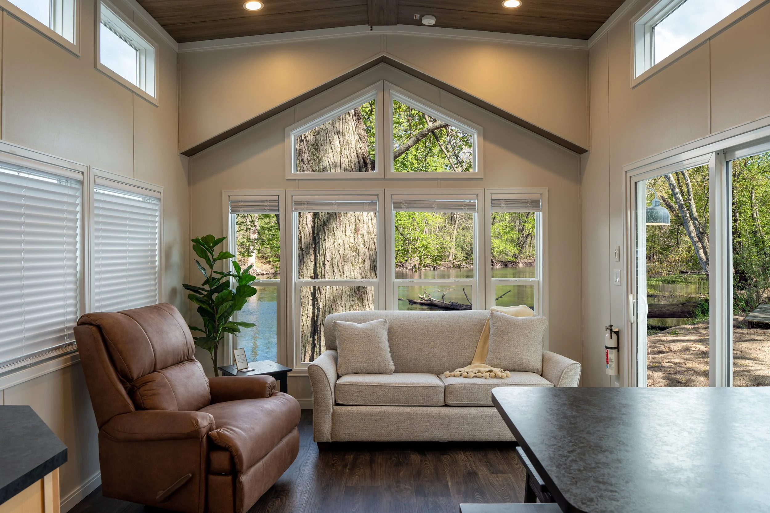 2023 Elevation 5113 — Siren Camper Company