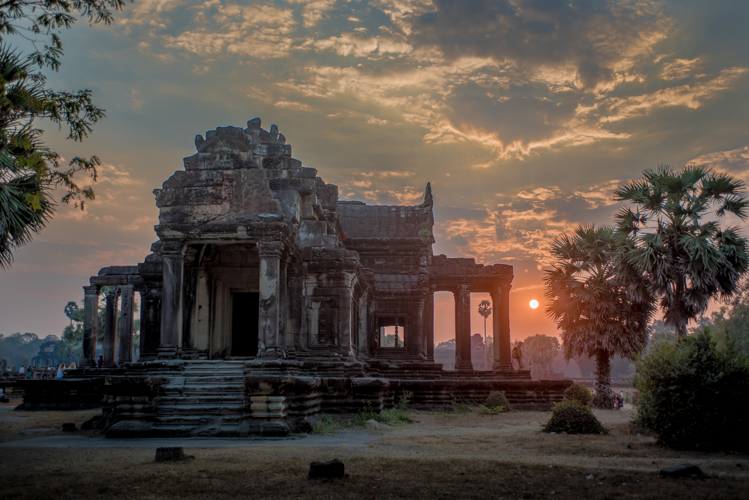 Angkor Sunrise HDR.jpg