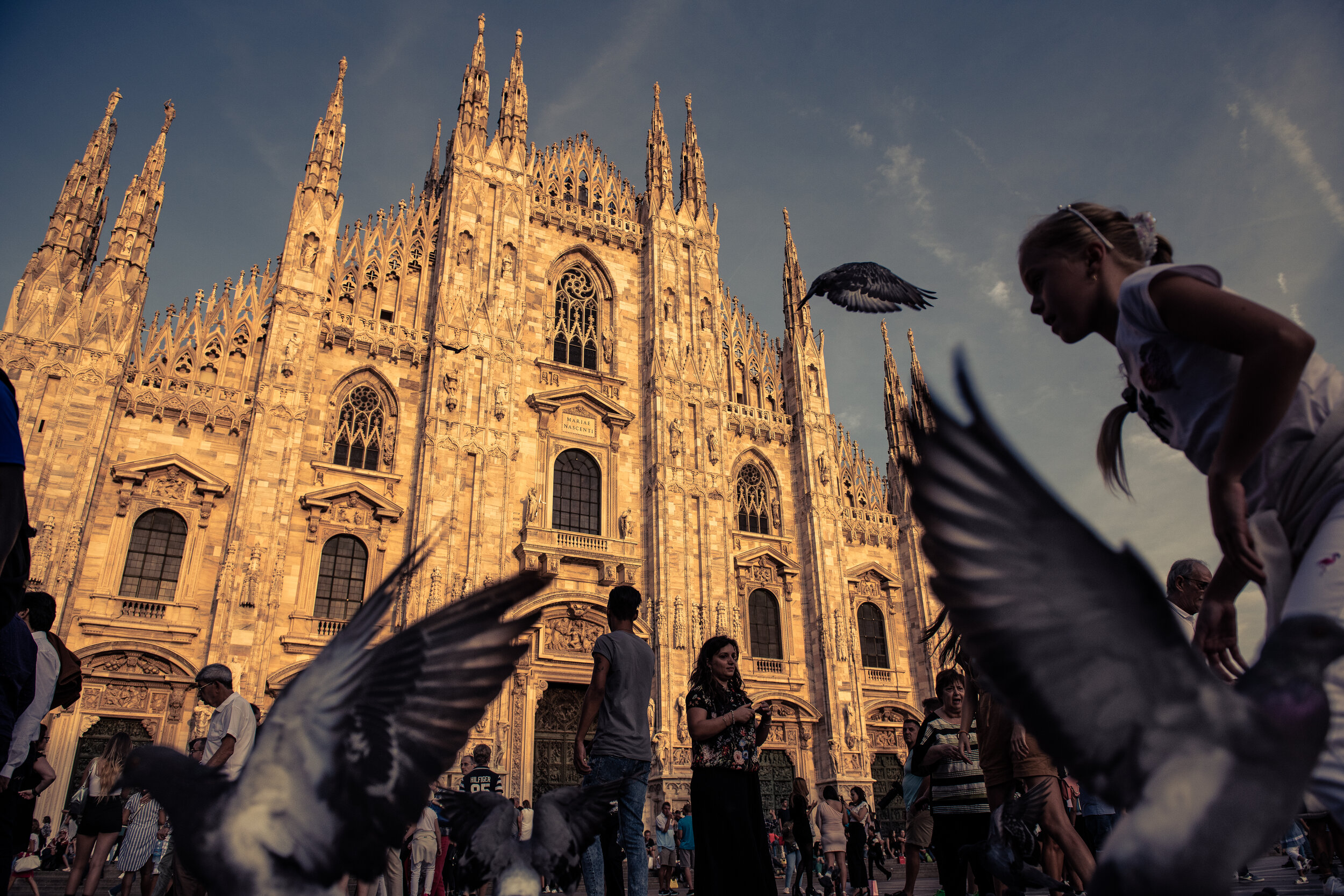 Girl in front of Duomo (website)-162.jpg