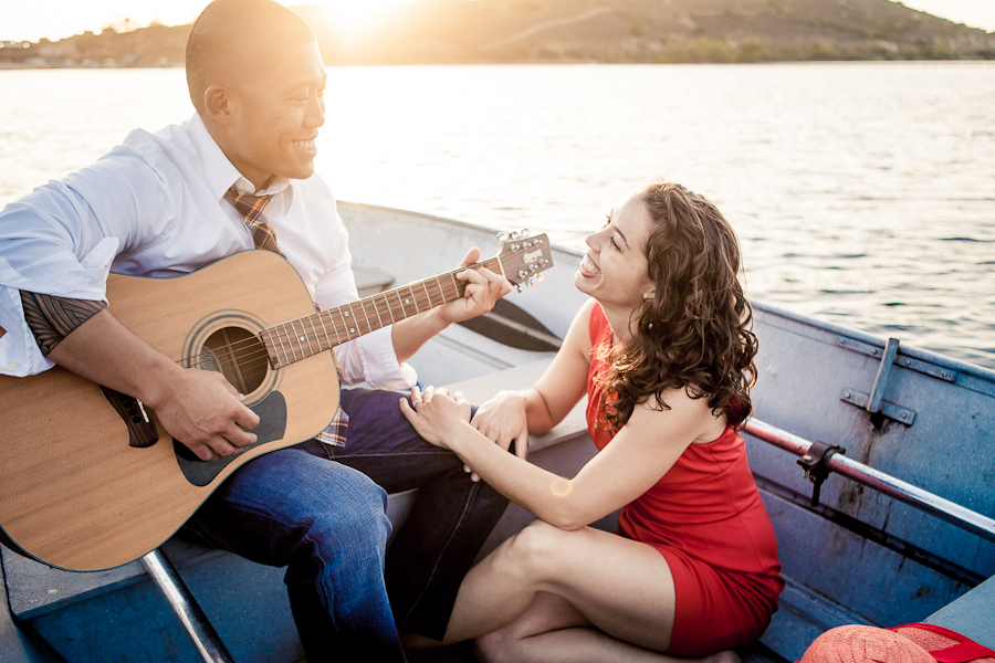 ENGAGEMENT PHOTOS POWAY LAKE