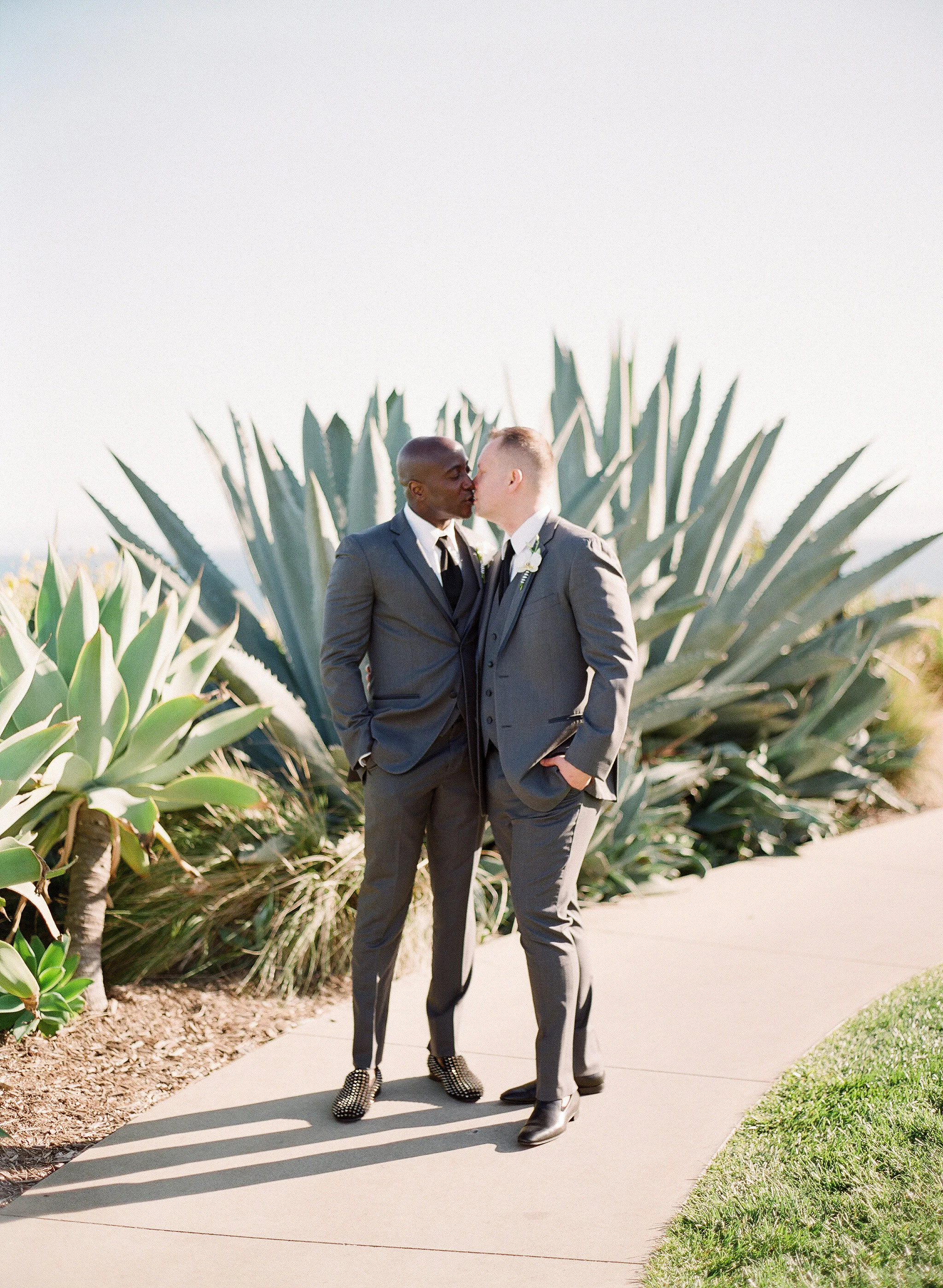 henery-michael-wedding-couple-0619.jpg