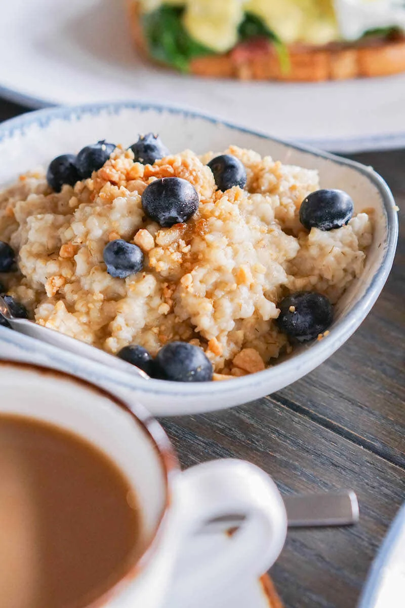 Oatmeal with blueberries for breakfast at Hotel Nia in Menlo Park.