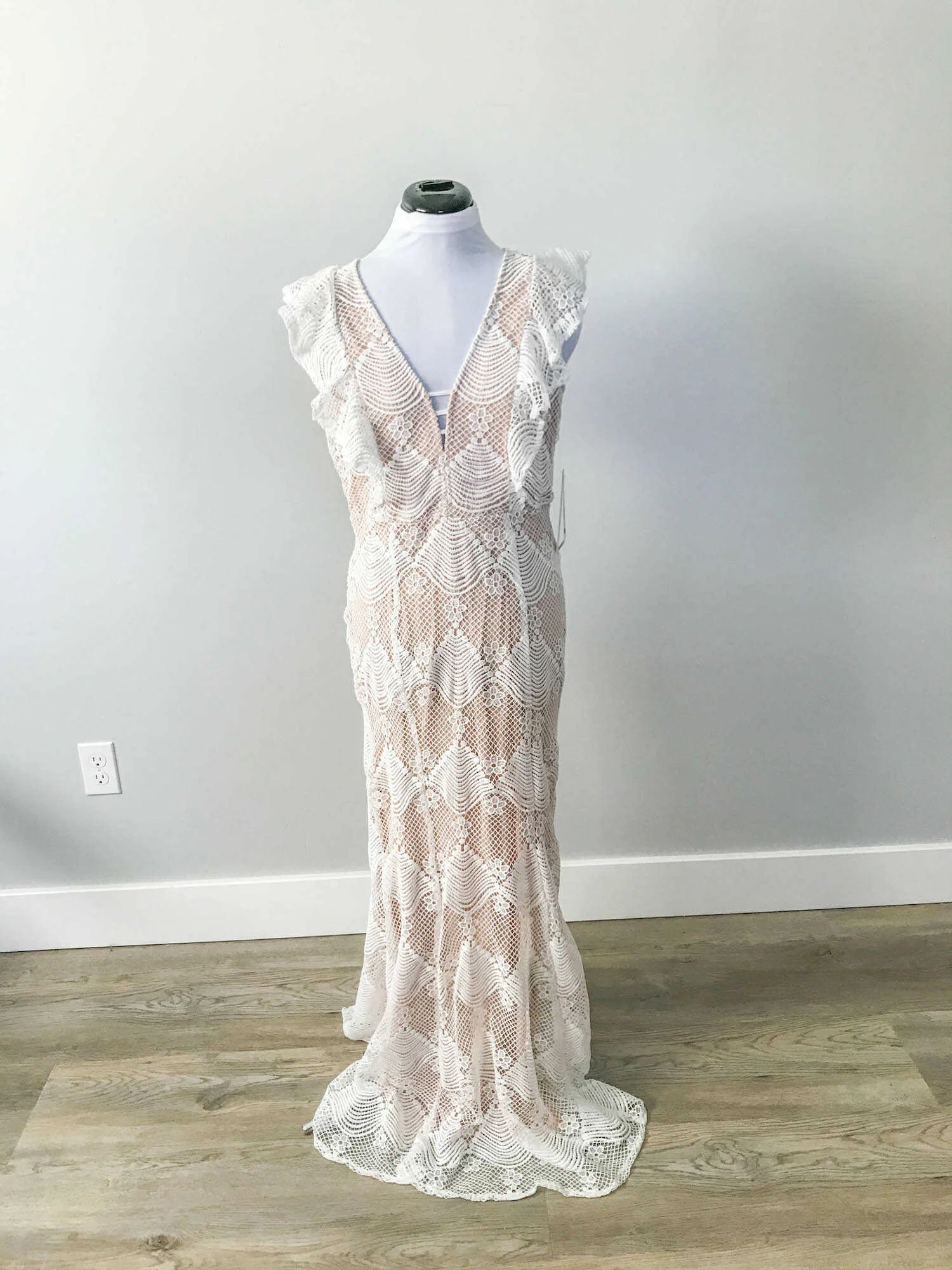 chinese dress ladies Nude Dress With White Lace Appliqué (#Lucy)