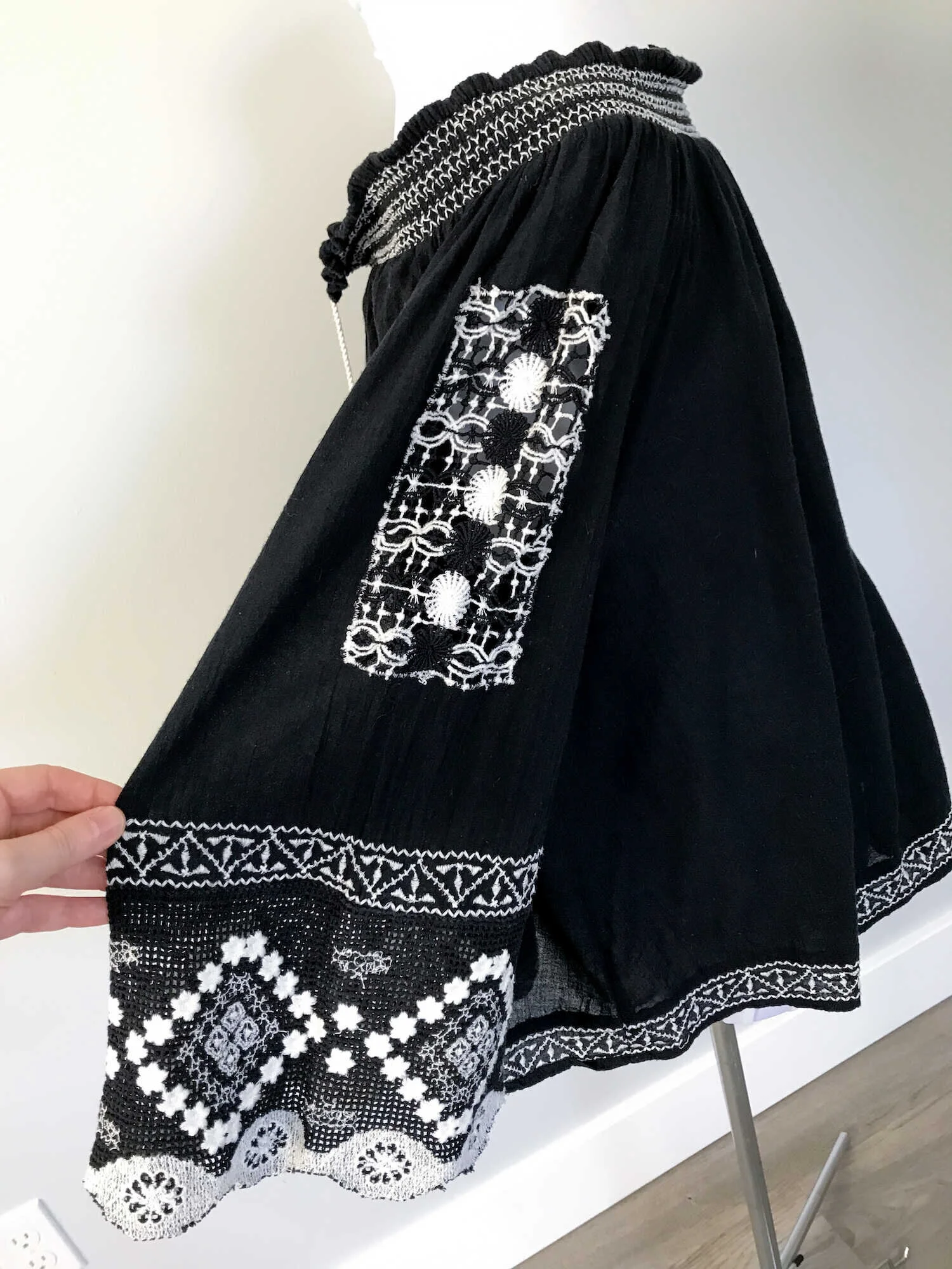 black long embroidered dress Long Tulle Prom Ball Gown with Embroidery main image 0