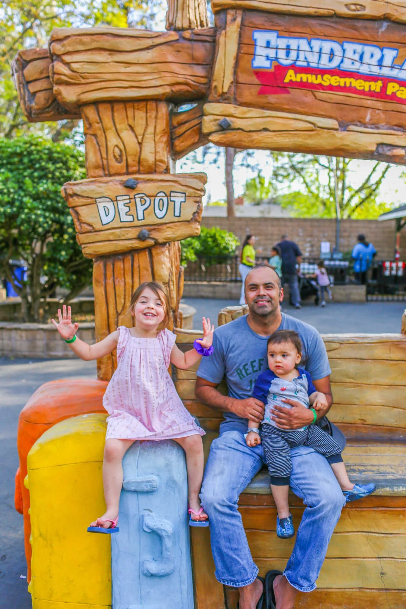 Family Guide to Funderland Amusement Park Inside William Land Park in Sacramento