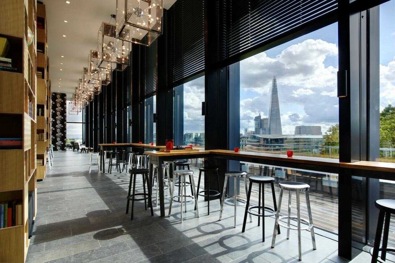 citizenM Tower of London Hotel