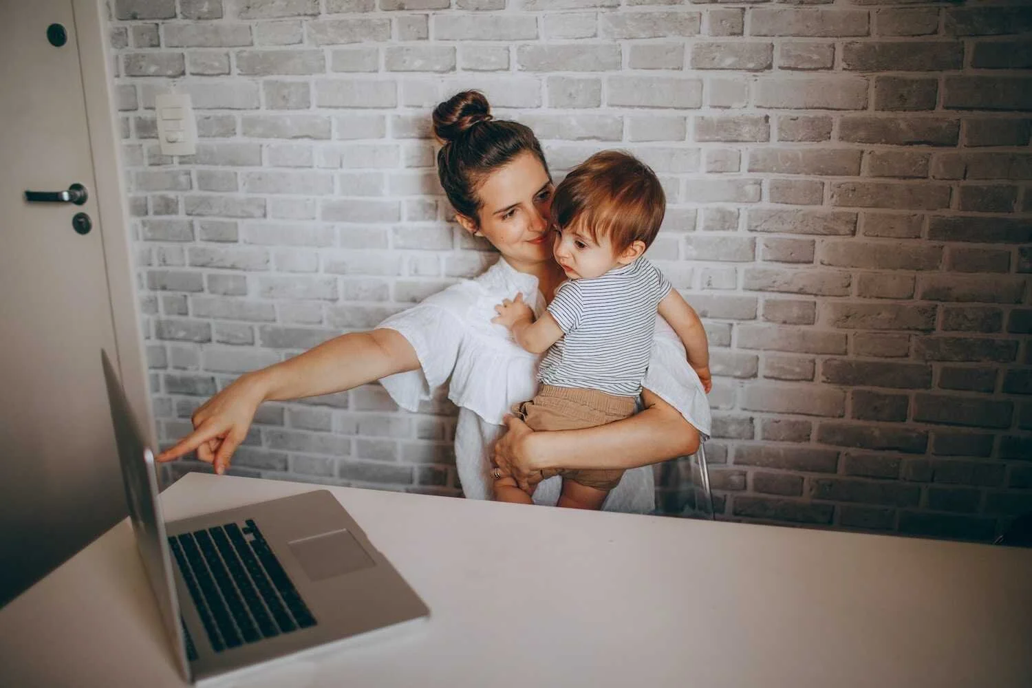 The Busy Mom's Guide to Learning a Second Language