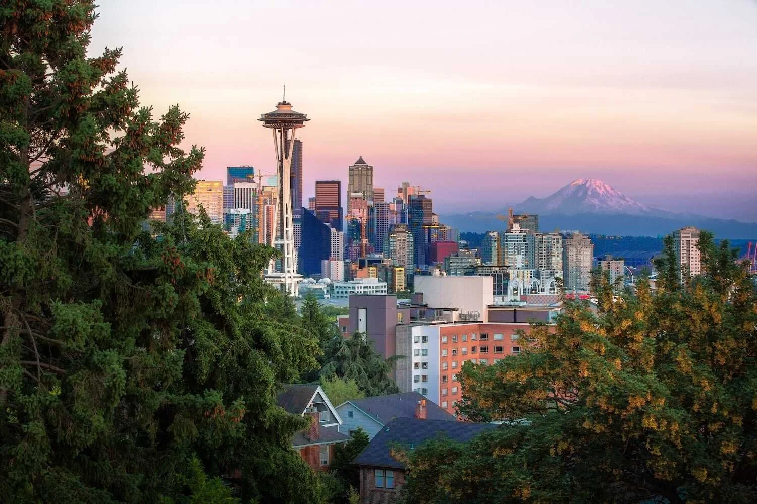 Exploring Seattle's Vibrant Neighborhoods During Your Cruise Stopover