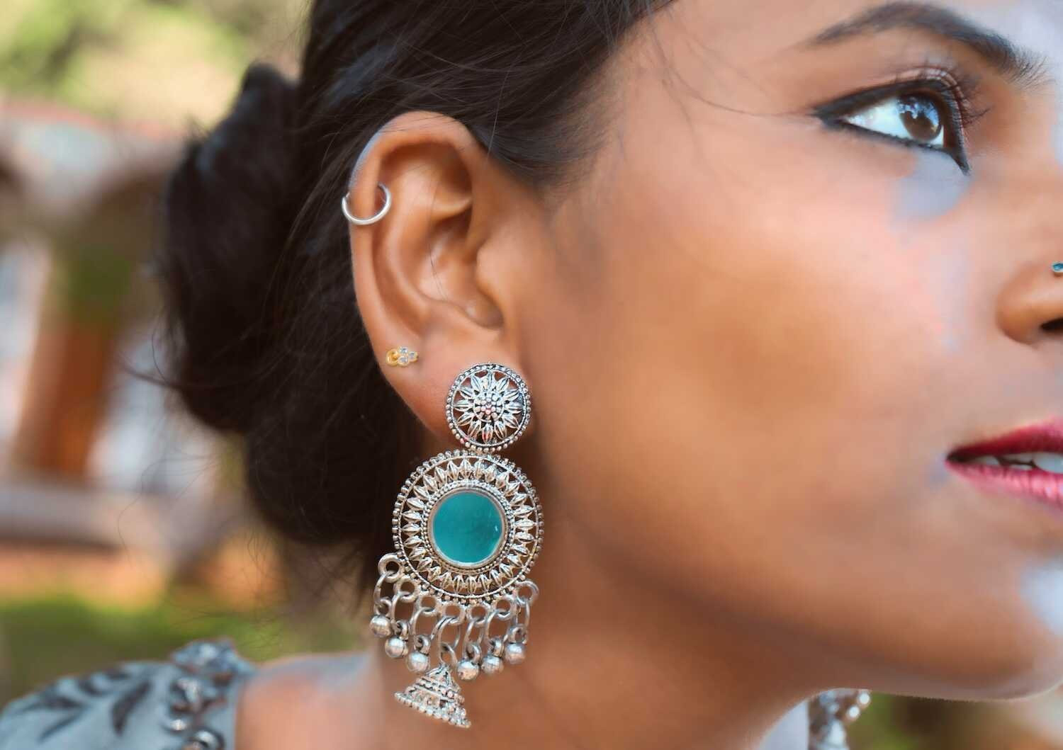 Heritage Chic: Infusing Cultural Heritage Into Fashion-Forward Jewelry