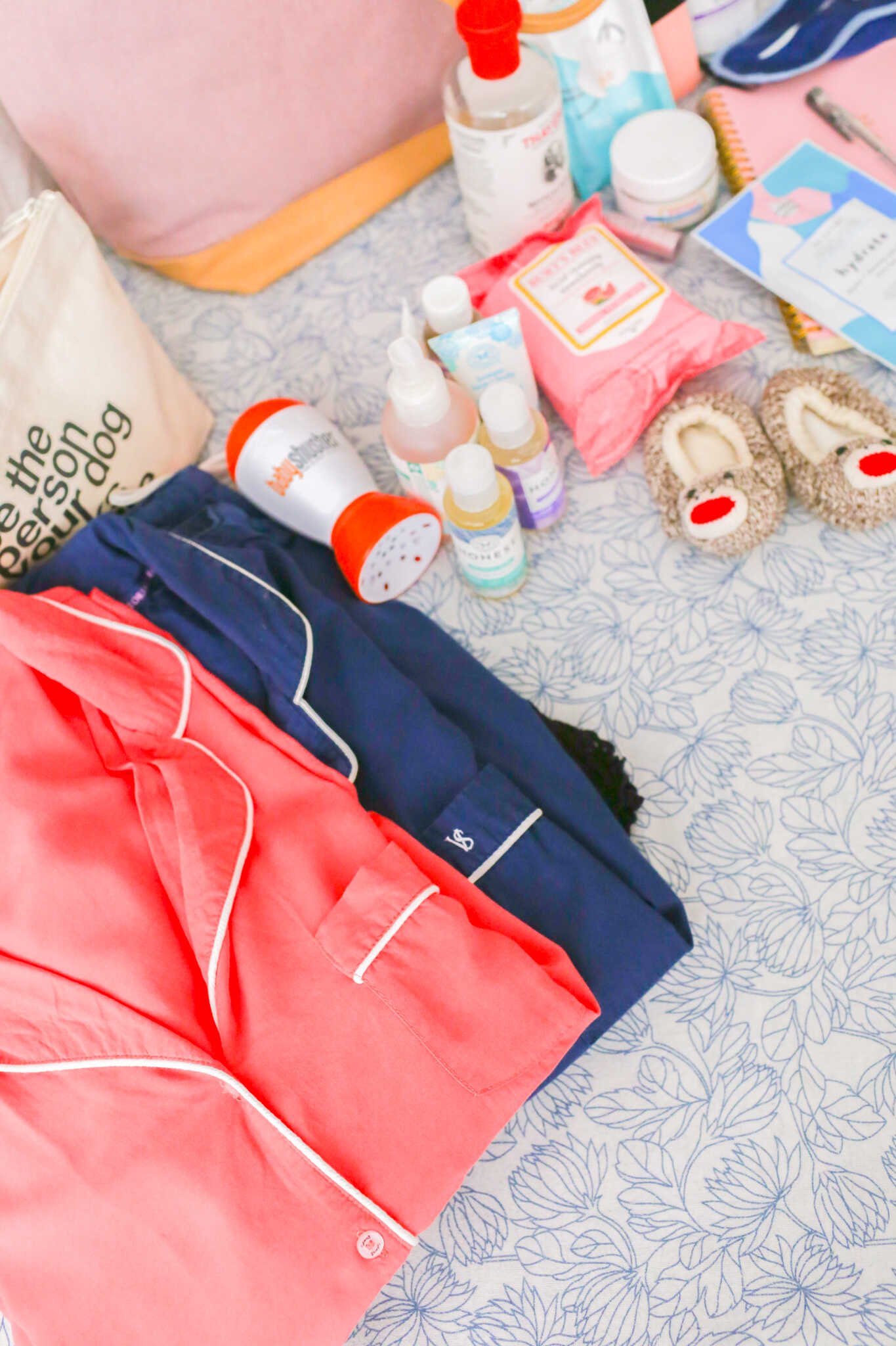 Minimalist Hospital Bag Checklist For Mom And Baby