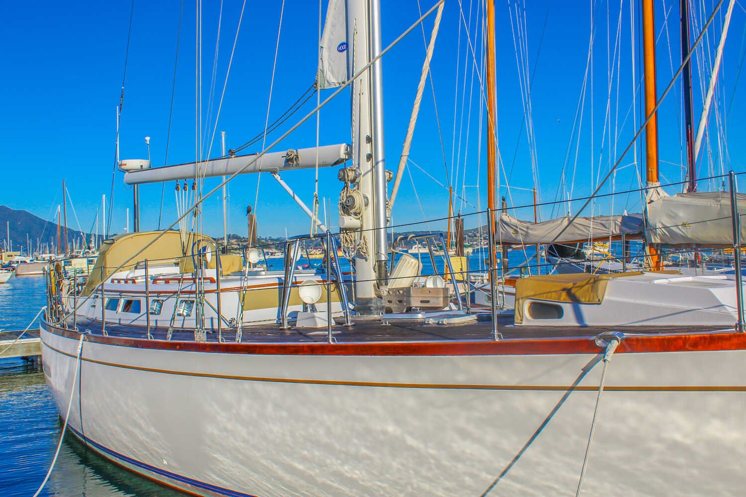 Day Trip Guide to Sausalito Just 10 Minutes Outside San Francisco!