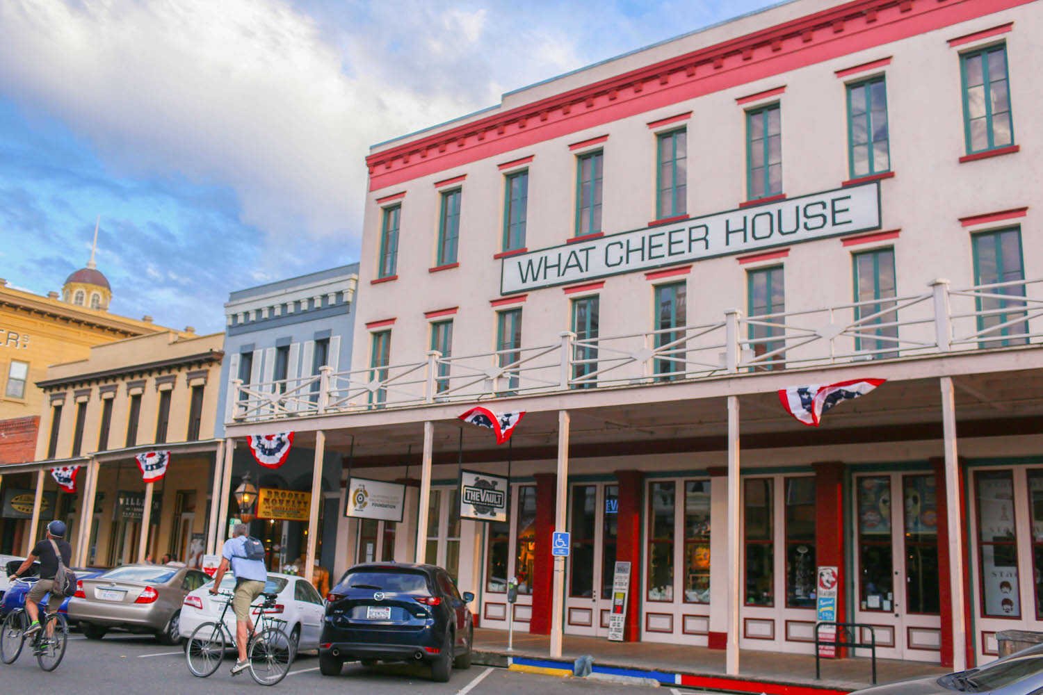 Visitor’s Guide to Old Sacramento - Top 20 Family-Friendly & Date Night Things To Do