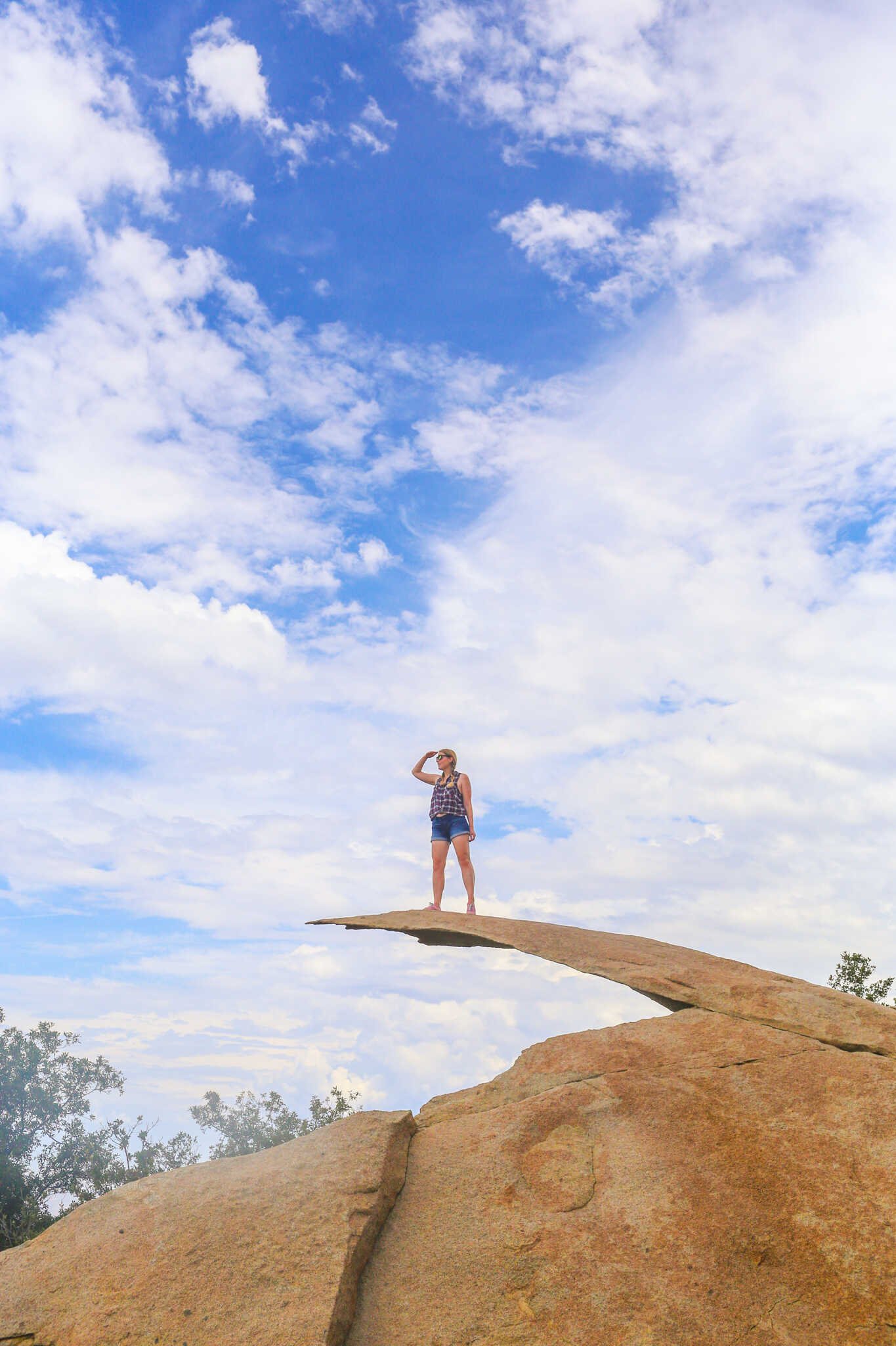 Beautiful Places in San Diego to Take Family Pictures - Photos taken at Potato Chip Rock.