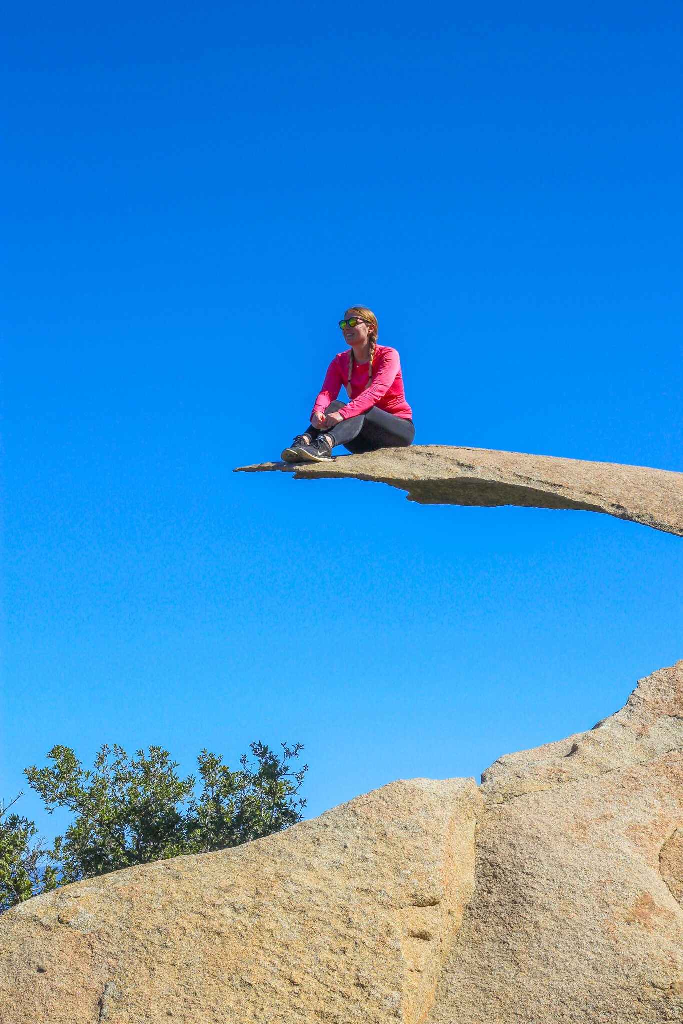 Beautiful Places in San Diego to Take Family Pictures - Photos taken at Potato Chip Rock.