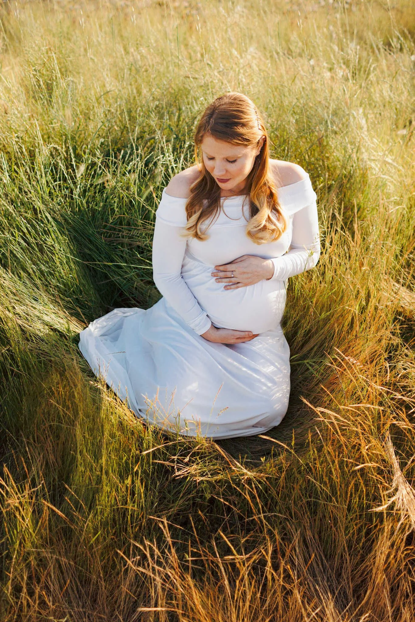When to Take Maternity Photos - A Complete Guide to Planning Your Maternity Photo Session