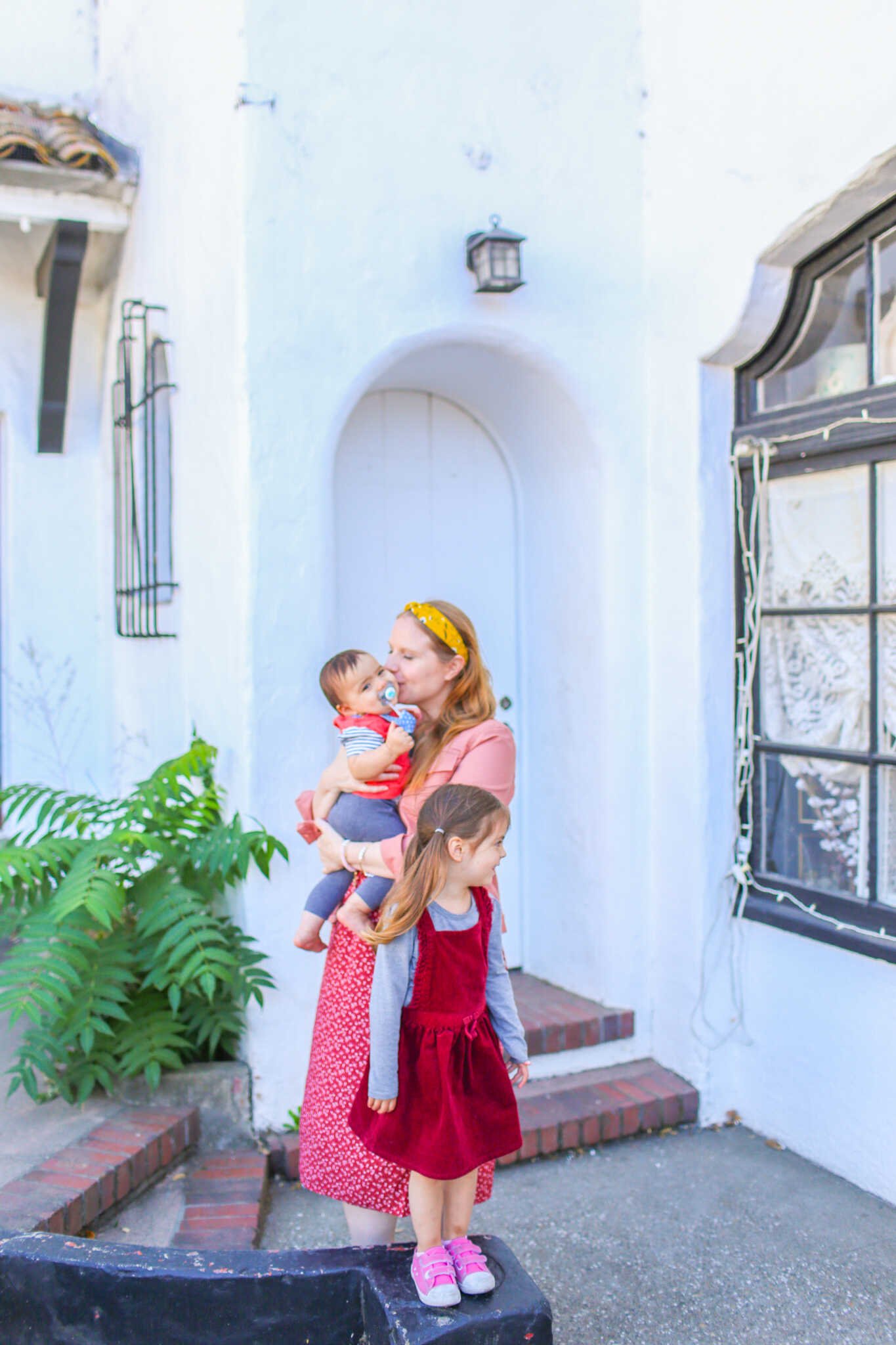 Family Travel Guide to Folsom California - Family walks down the Folsom Historic District on Sutter Street.