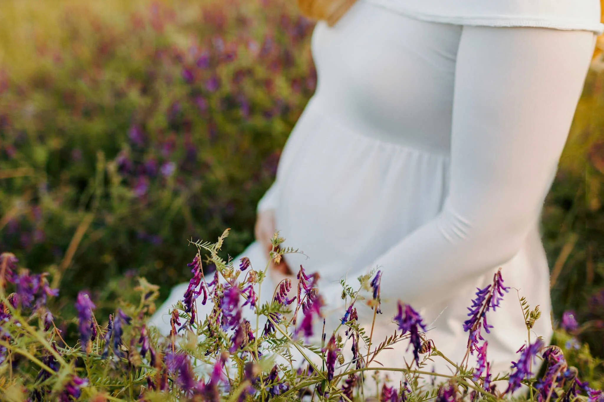 When to Take Maternity Photos - A Complete Guide to Planning Your Maternity Photo Session