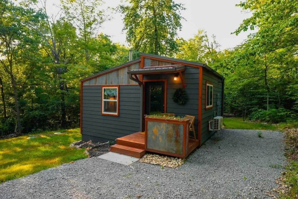 8 Incredible Cabin Rentals for a Rustic Vacation
