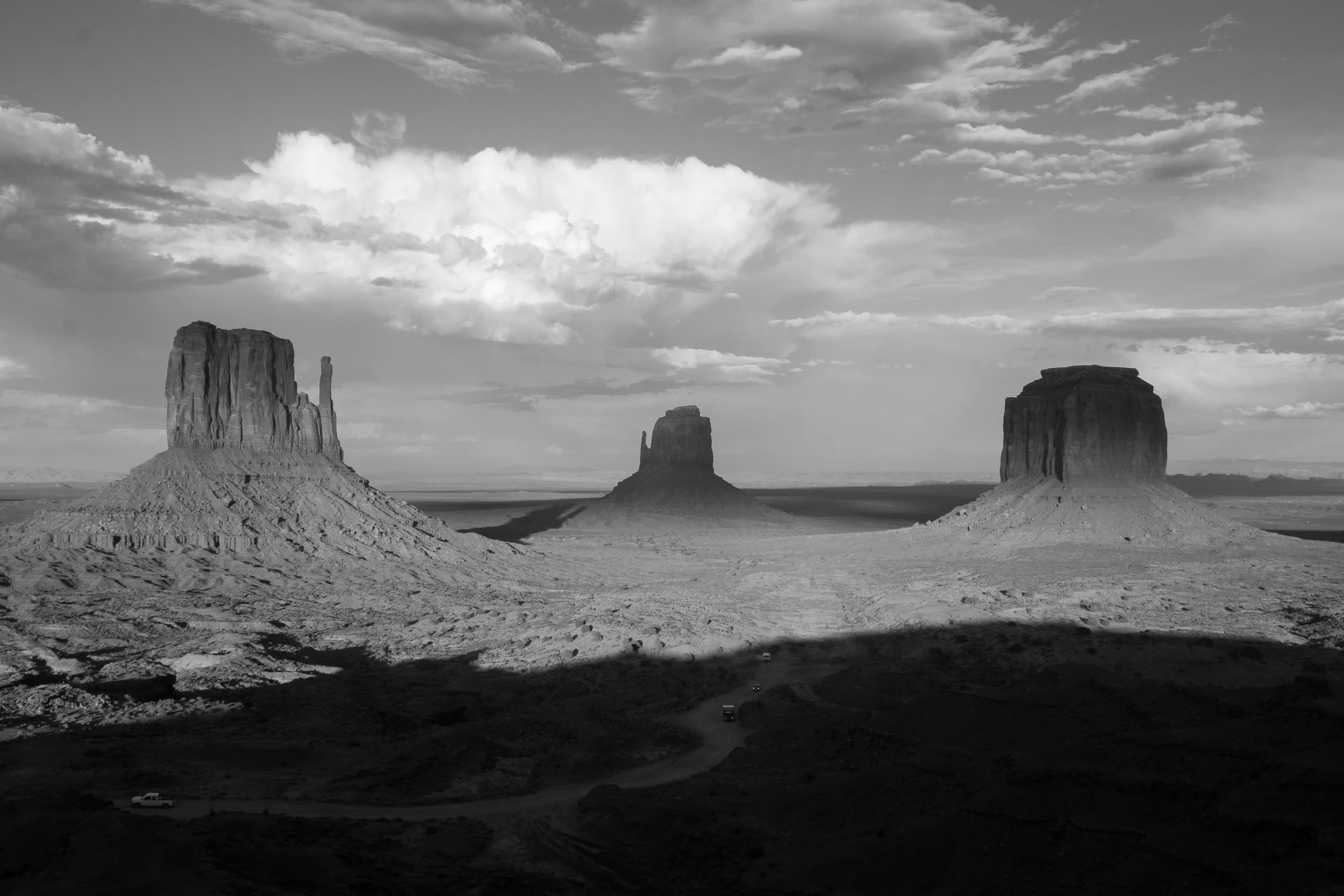 0410 monument valley.jpg