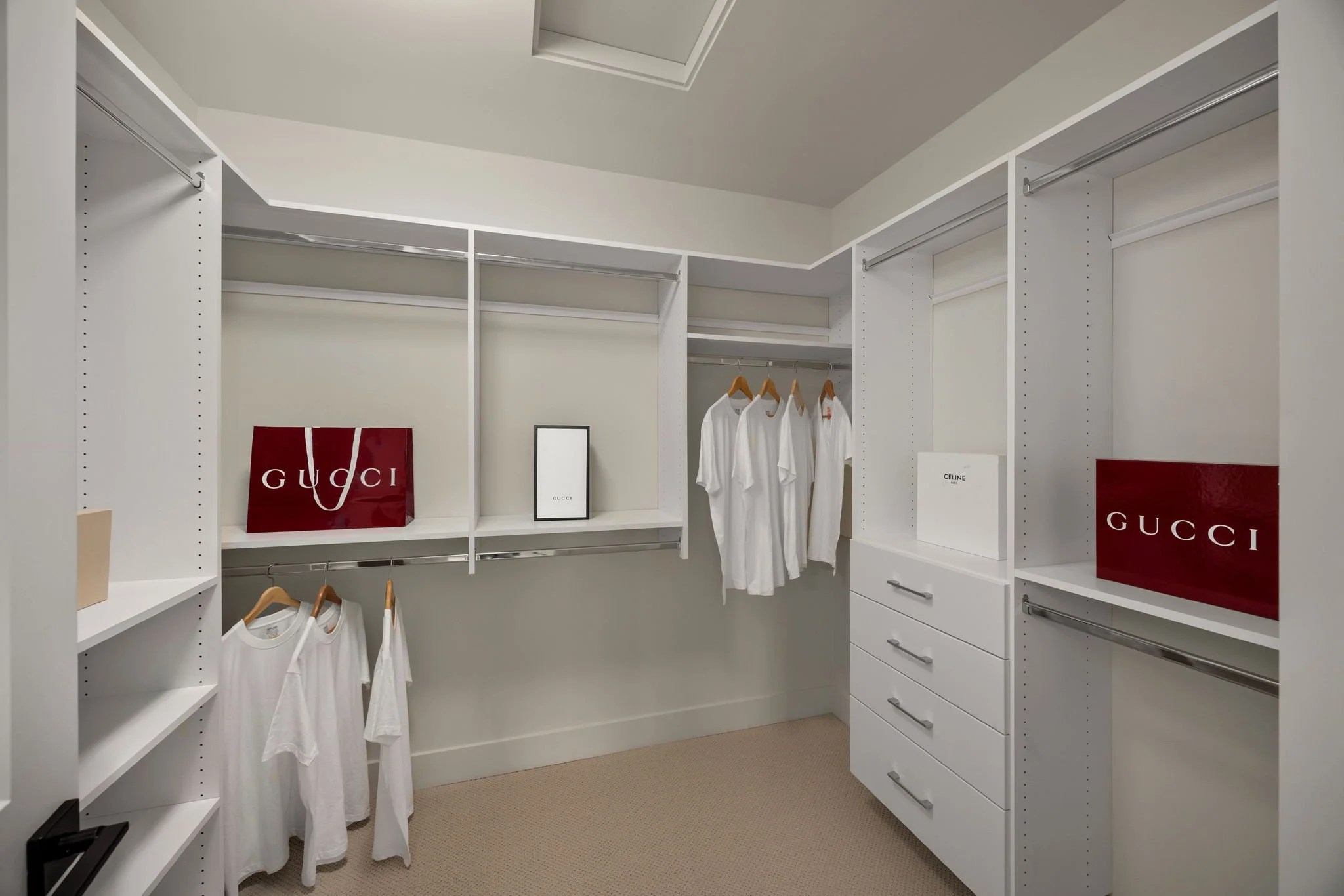 34-web-or-mls-10606-ne-54th-ln-cottage-1.jpg
