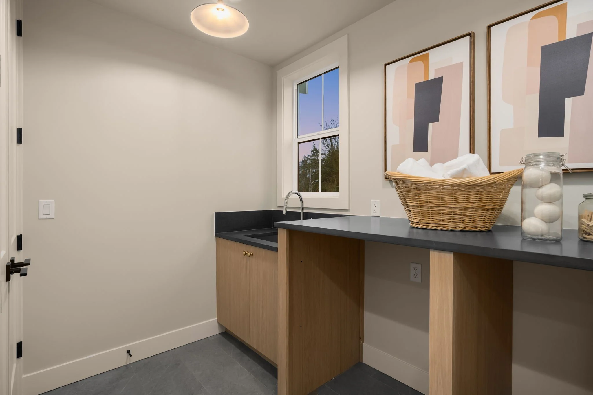 27-web-or-mls-10612-ne-54th-ln.jpg