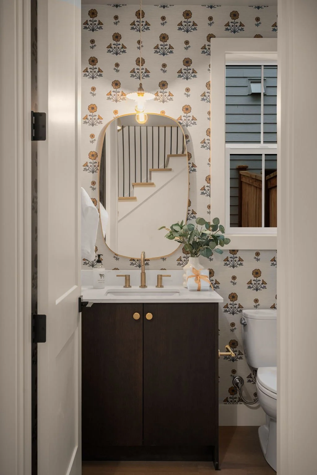 12-web-or-mls-10612-ne-54th-ln.jpg