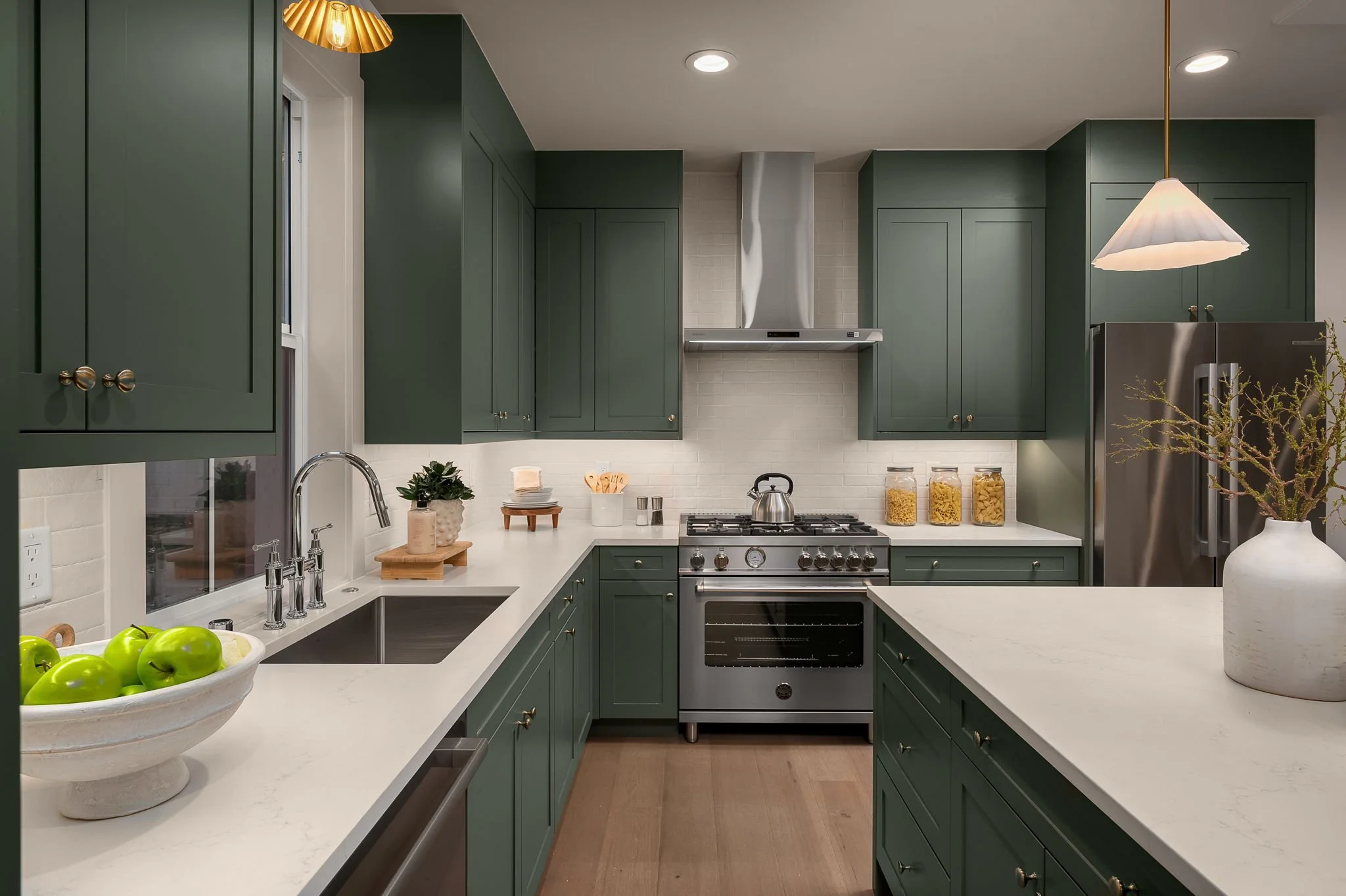 9-web-or-mls-10612-ne-54th-ln.jpg