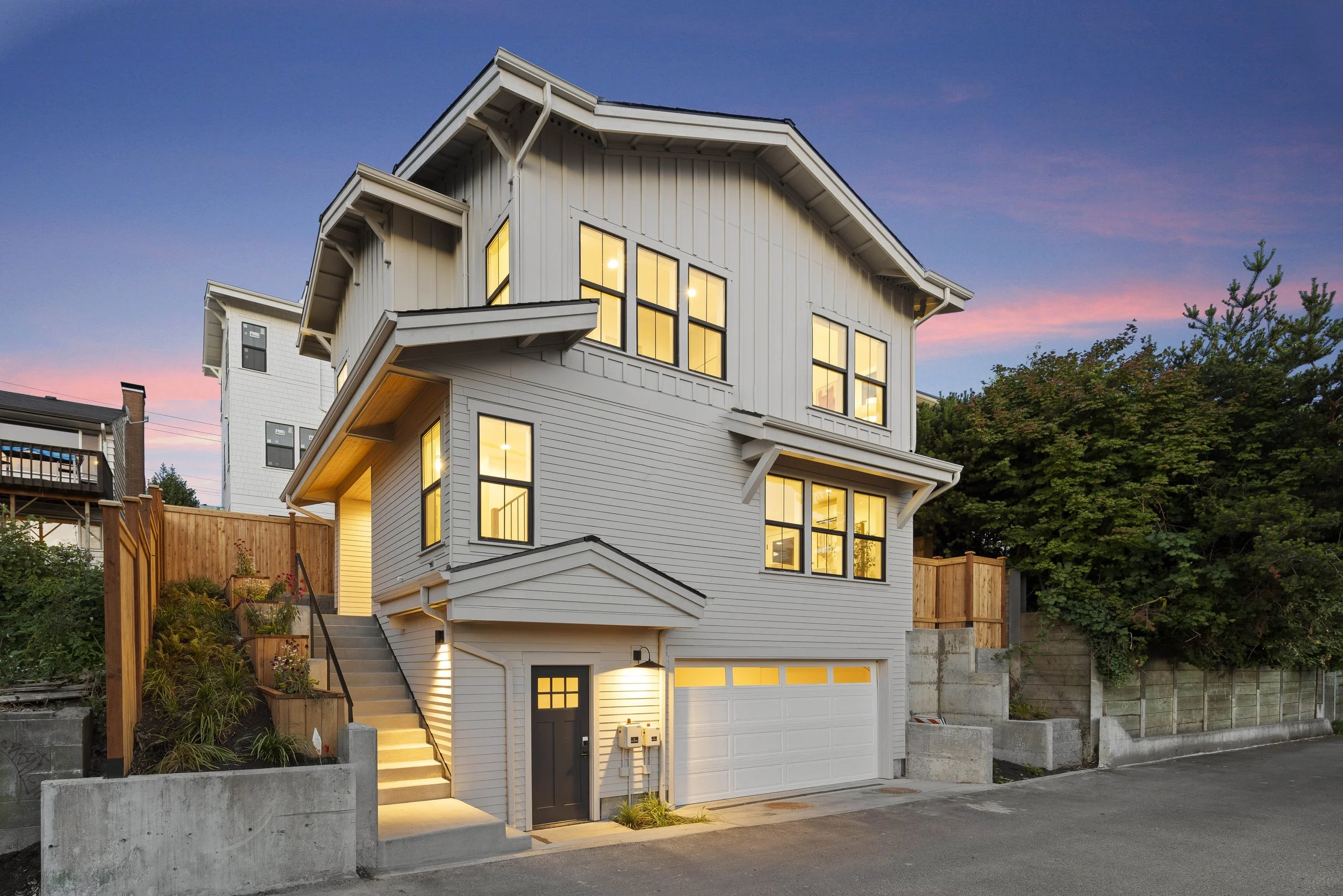 Queen Anne Overlook - Exterior Front 5.jpg