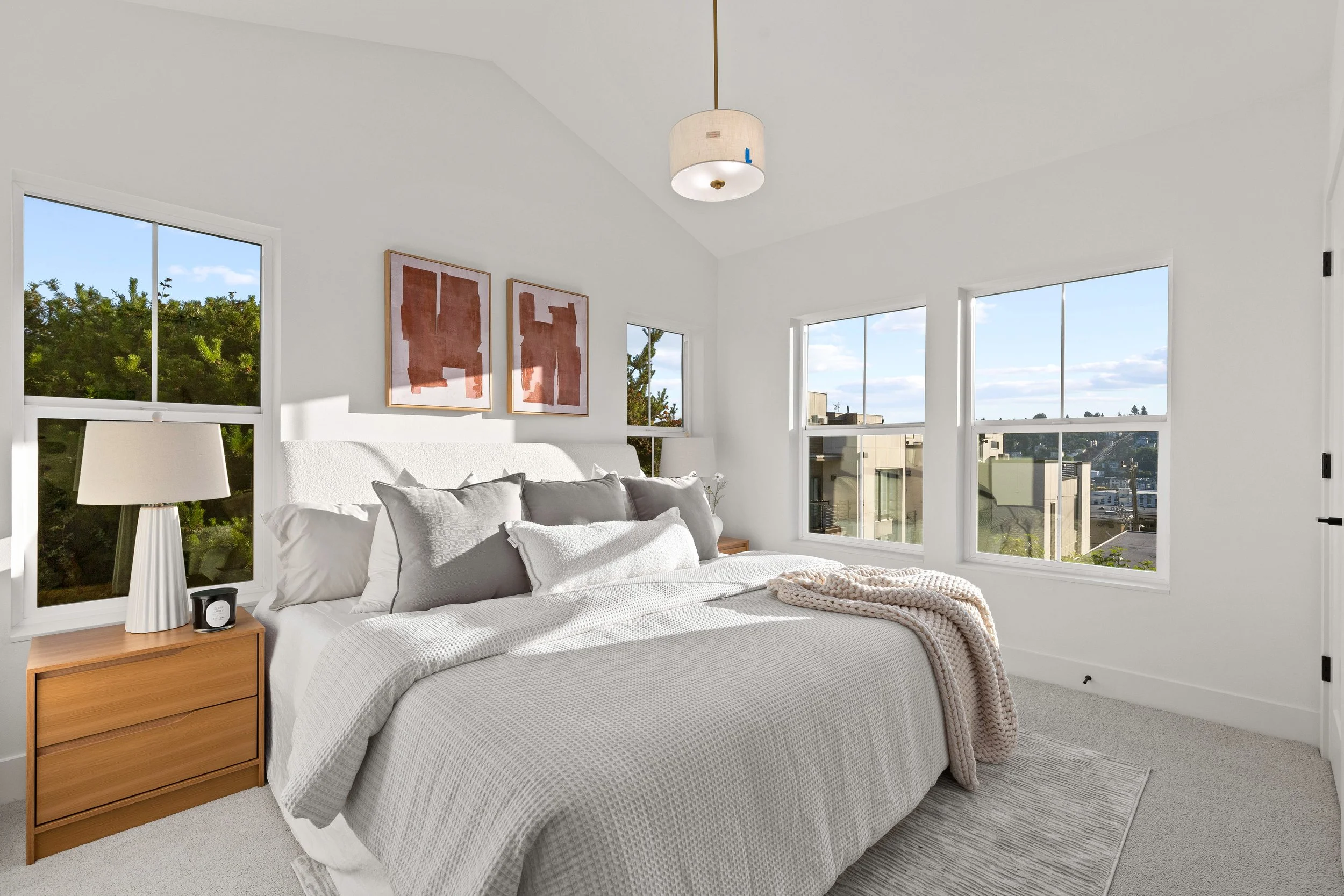 Queen Anne Overlook - Primary Bedroom 1.jpg