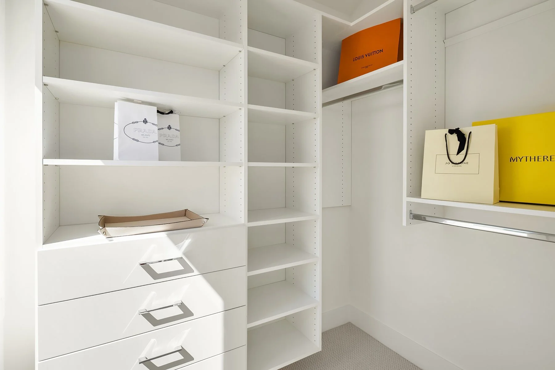 Queen Anne Vista SFR - Primary Closet 1.jpg