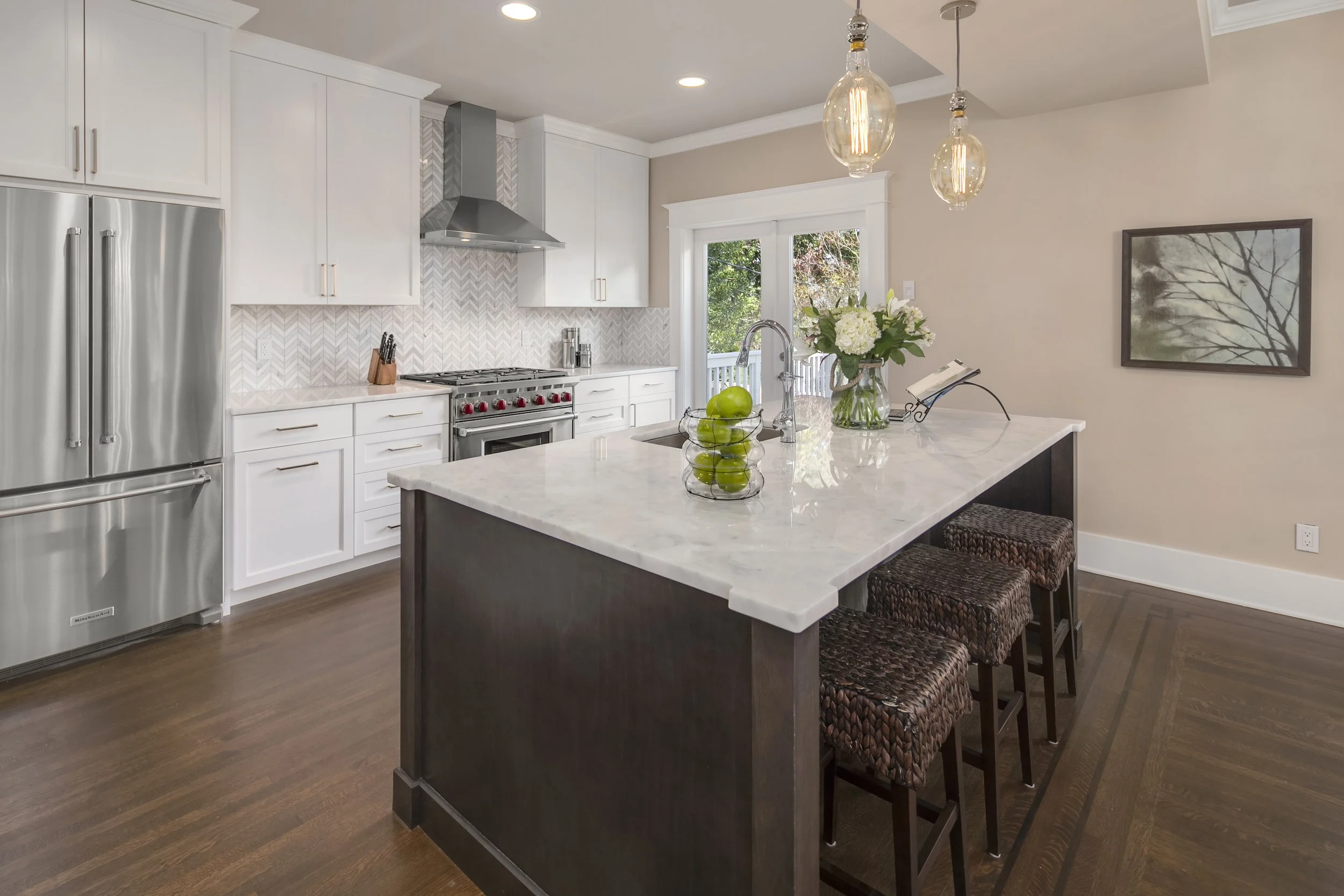 Fully Reconfigured Foursquare Kitchen