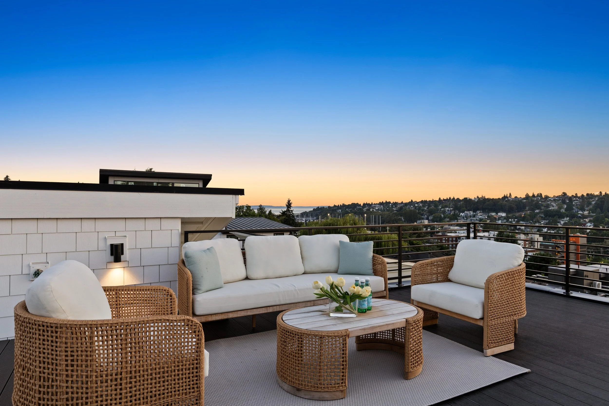 Queen Anne Overlook - Rooftop Deck 6.jpg