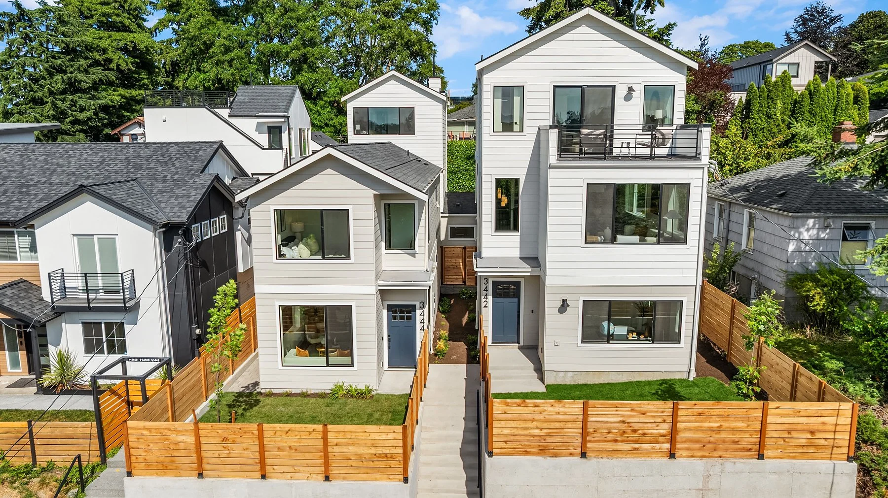 Queen Anne Vista SFR - Exterior Front 3.jpg