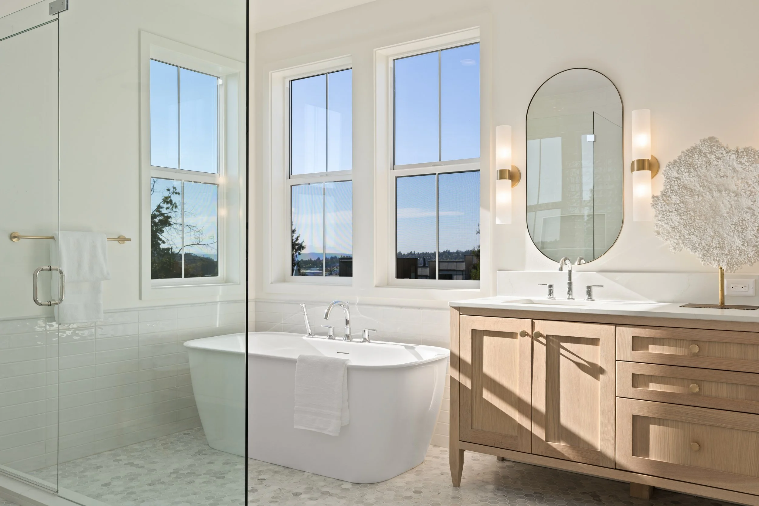 Queen Anne Overlook - Primary Bathroom 1.jpg