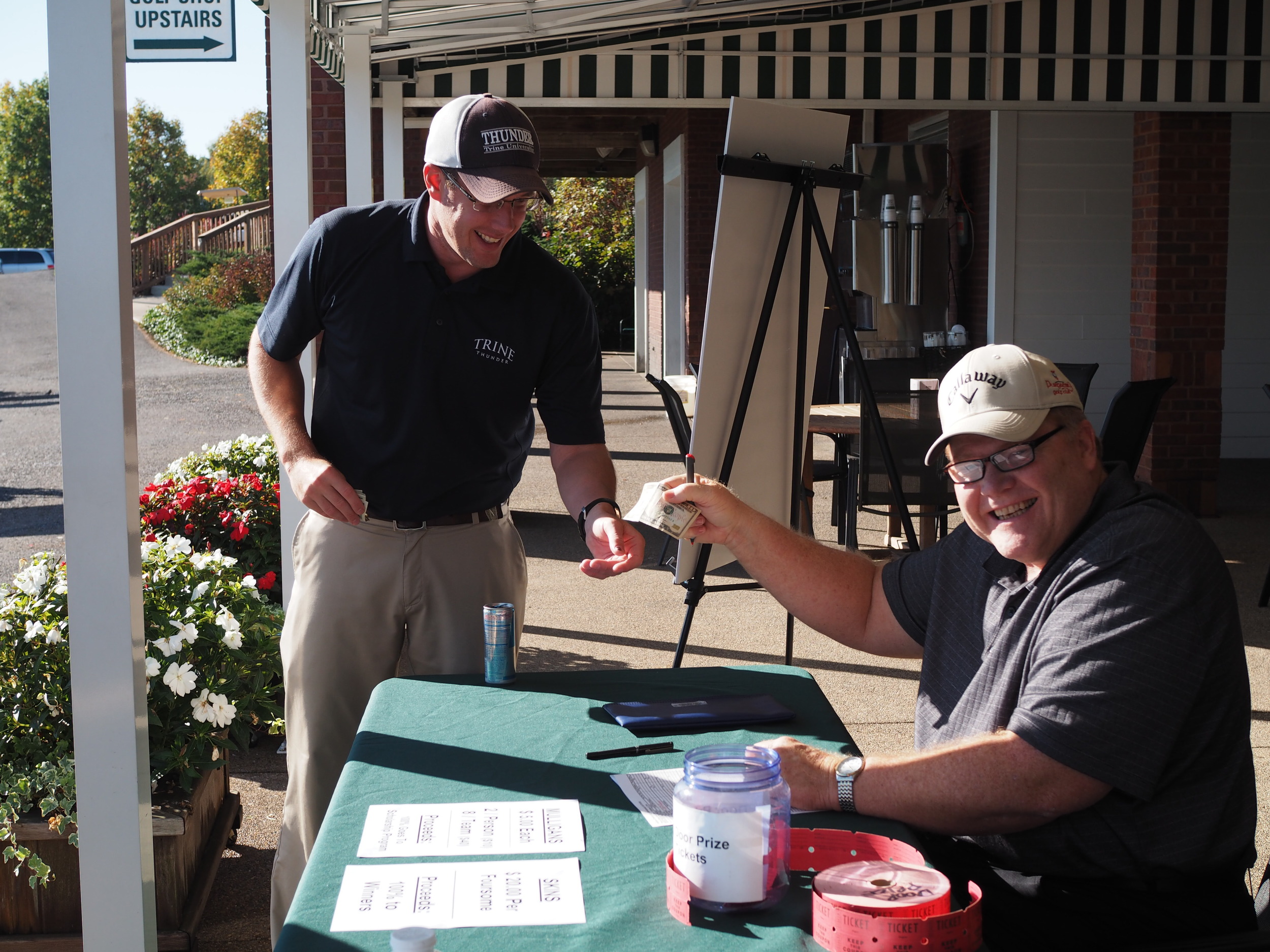 PA082148 - signing in.JPG