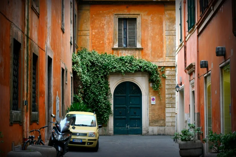 alley1.jpg