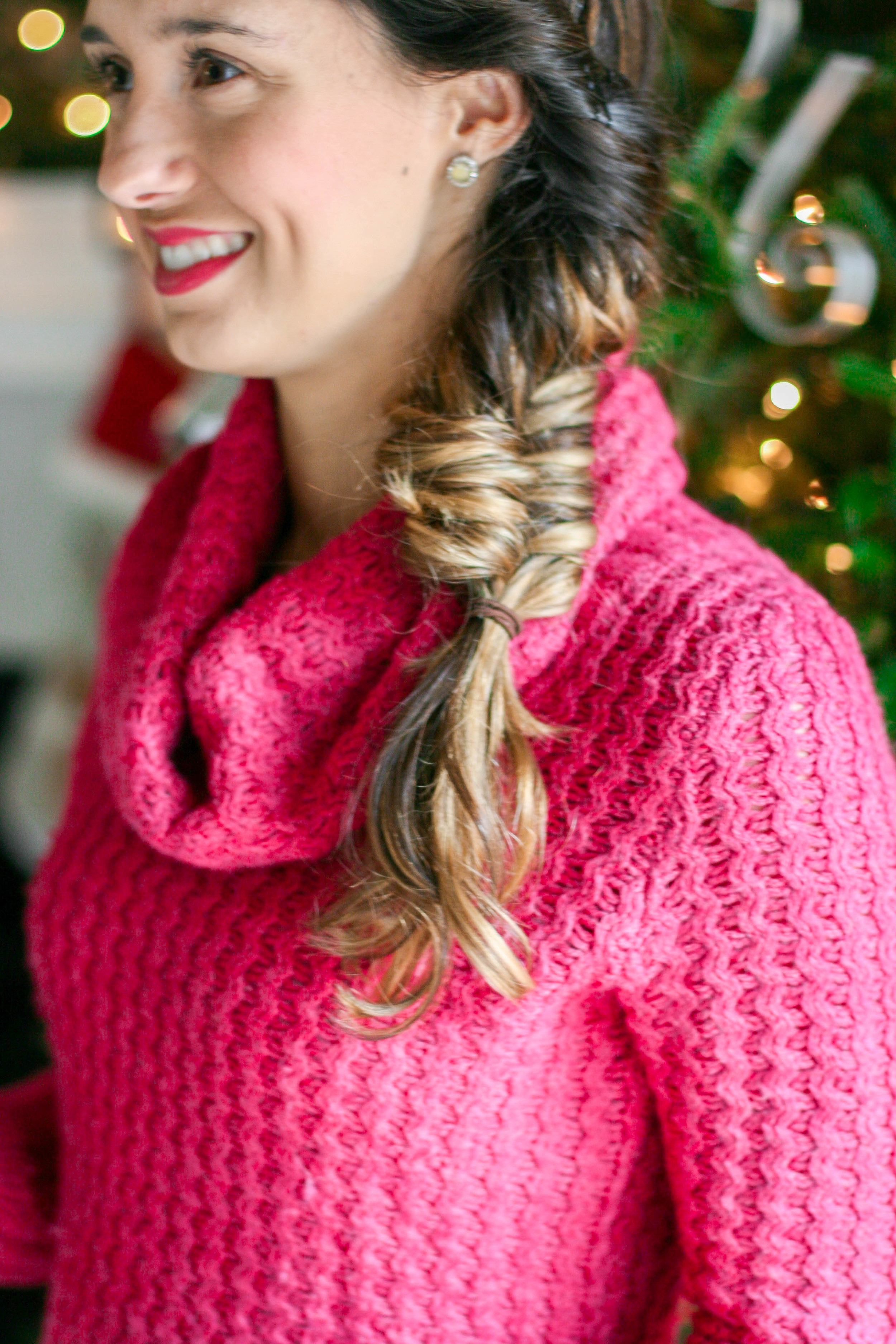 Thanks to my sister Rachel for taking these pics. And fishtailing my hair. She's so talented.
