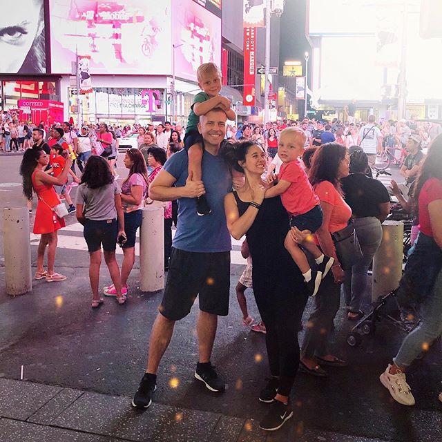 ✨Visiting &ldquo;townsquare&rdquo;, as Everett calls it. I haven&rsquo;t had the heart to correct him yet 😂
.
🗽Our family summer trip to NYC is up on my blog today (link in bio) and we have an IGTV recap, too!
.
I don&rsquo;t have the fanciest of p