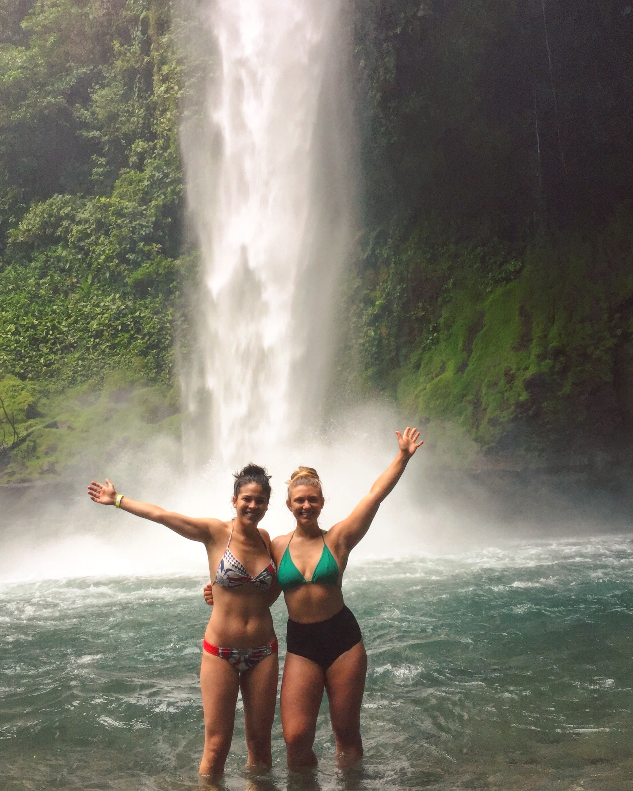 La Catarata Rio Fortuna (La Fortuna Waterfall)