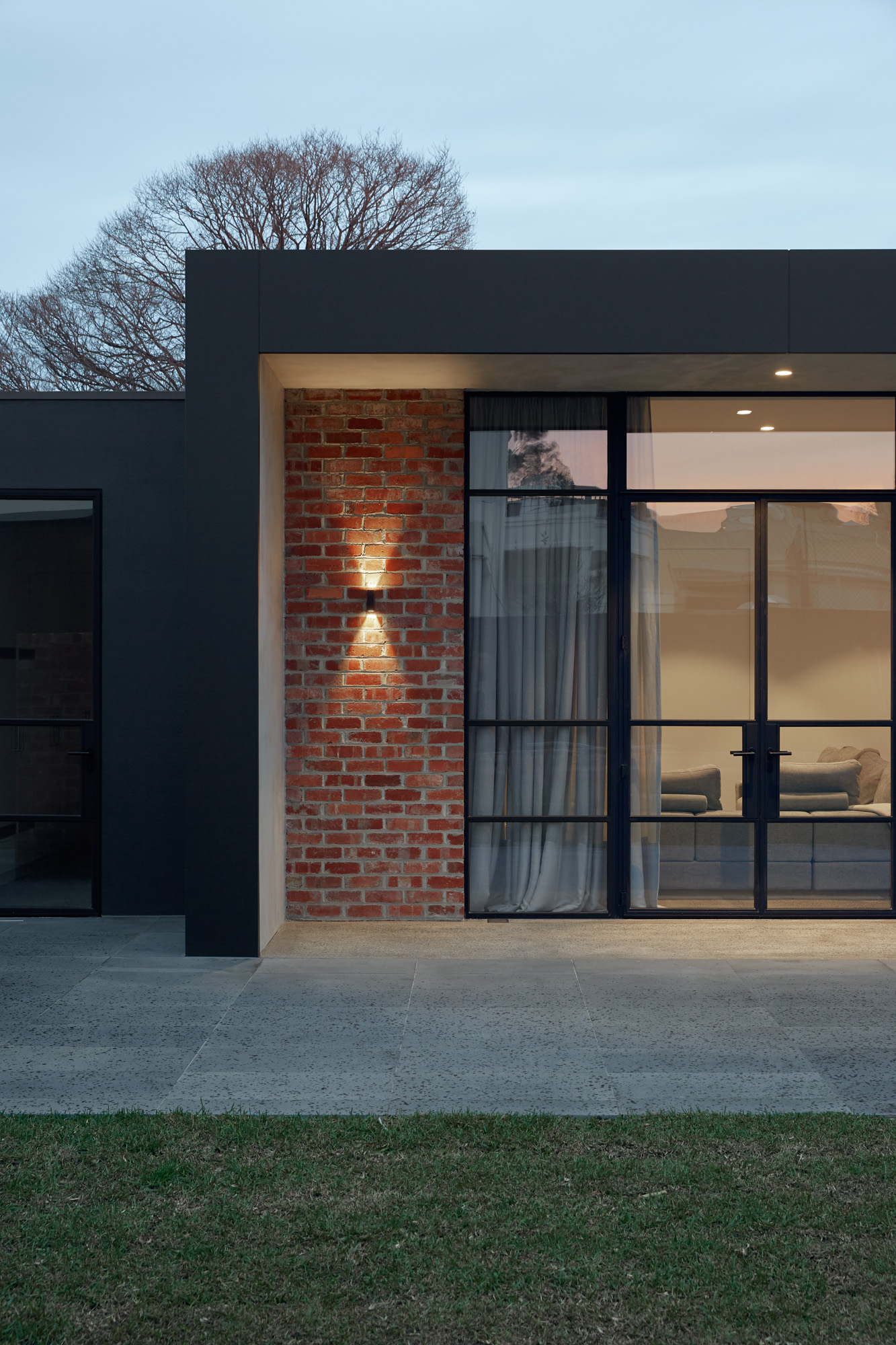 TJR_9438_ 1-Edit_web.jpg