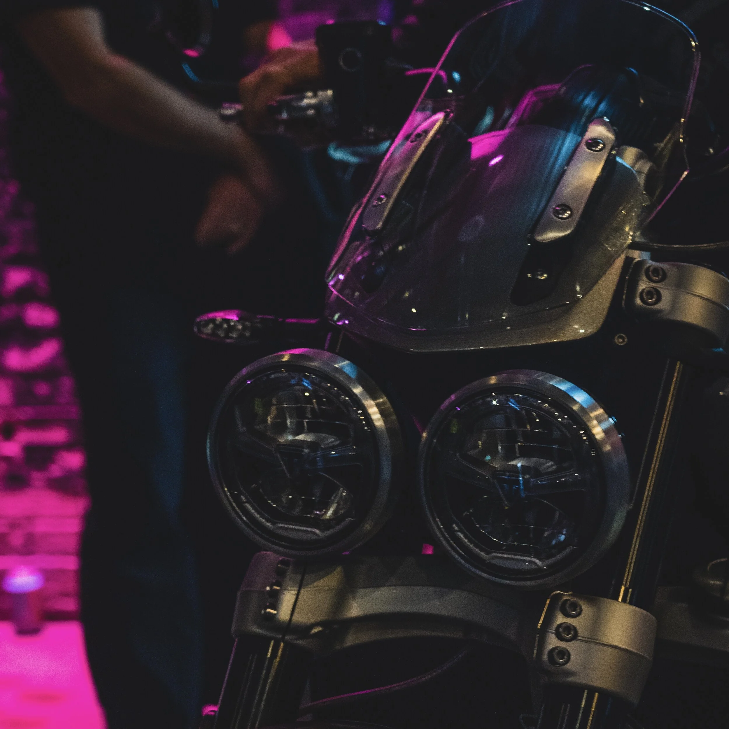 JBBurtoni2_JBB01115_November 22, 2019_3375 x 6000.jpg