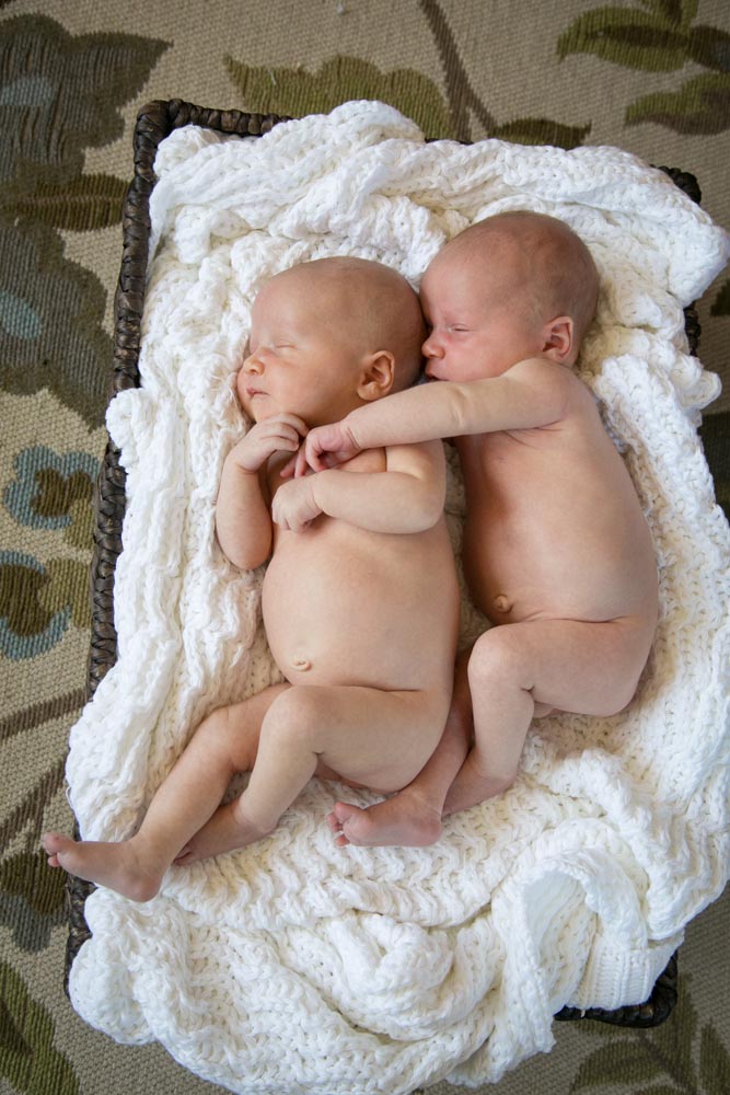 Twin Newborn Portraits043.jpg