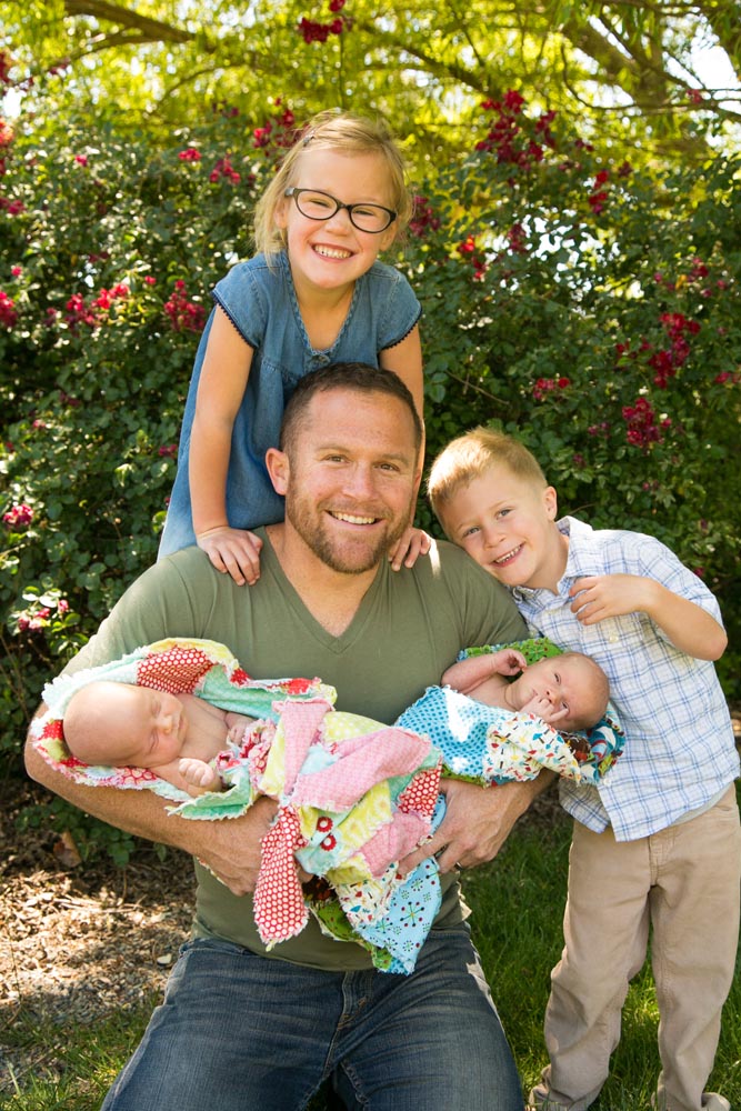 Twin Newborn Portraits063.jpg