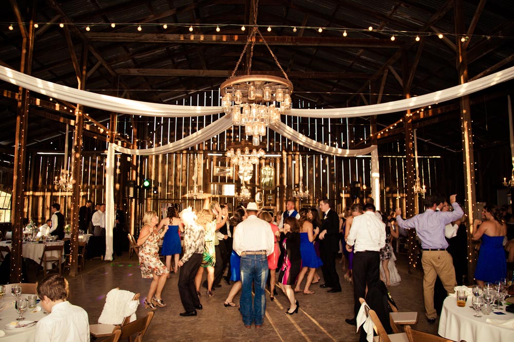 Dana Powers Barn Wedding113.jpg