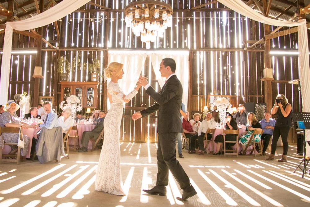 Dana Powers Barn Wedding135.jpg