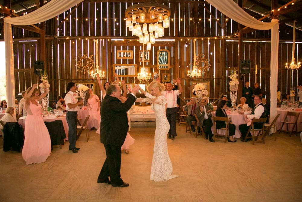 Dana Powers Barn Wedding154.jpg